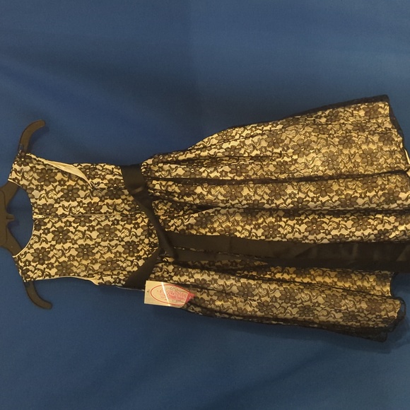 Cinderella Couture - Picture 2 of 2